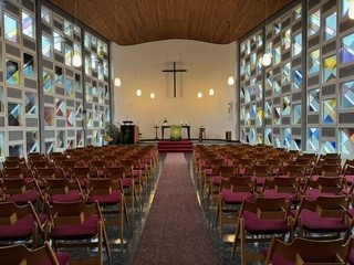 Blick in das Kirchenschiff
